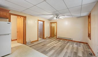 281 Chapman Dr, Amsterdam, NY 12010
