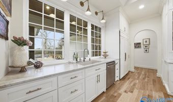 2582 S Broad St, Albertville, AL 35950