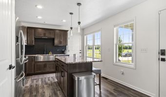 5293 Duvall Rd, Ashville, OH 43103