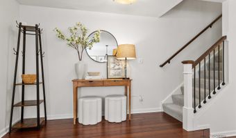 4126 N Yale Ave, Arlington Heights, IL 60004
