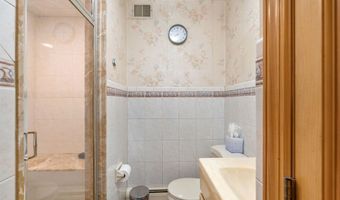 666 KENNEDY Blvd, Bayonne, NJ 07002