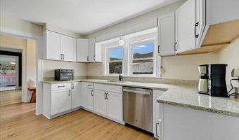 39 Evergreen Dr, Berlin, VT 05602