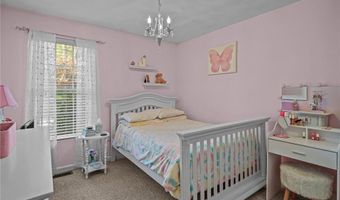 2 Mulberry Dr, Cranston, RI 02921