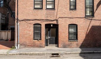 290 Commonwealth Ave 8, Boston, MA 02115