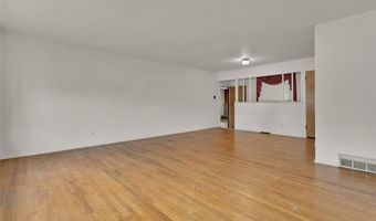 7161 Val Brook Ln, Affton, MO 63123