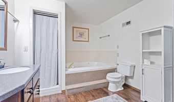1471 Walnut Rd, Anderson, MO 64831