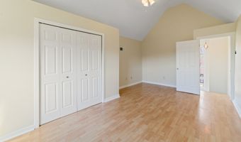 72 Montoya Dr 72, Branford, CT 06405