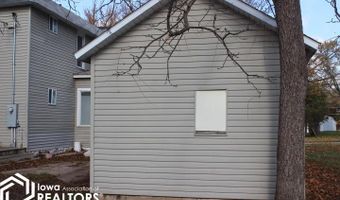 814 1St Ave, Ackley, IA 50601