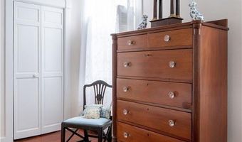 167 Coggeshall Ave A, Newport, RI 02840