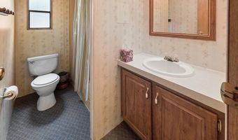550 NW 73rd Way, Bell, FL 32619
