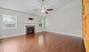 123 Lightwater Dr, Aberdeen, NC 28315