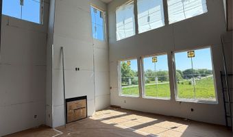 499 NE 9th St, Polk City, IA 50226