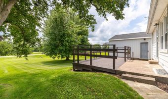 105 W Benton, Andrew, IA 52030