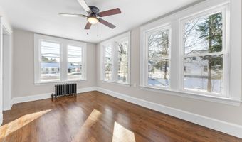 308 Riverside Dr, Augusta, ME 04330