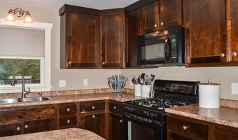 16 Vilas Rd, Alstead, NH 03602