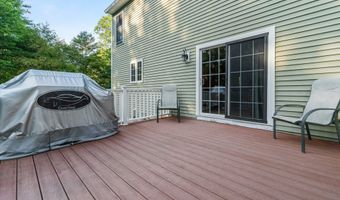 34 Chestnut Dr, Allenstown, NH 03275