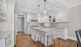 25 Crenshaw Ln 15-2, Andover, MA 01810