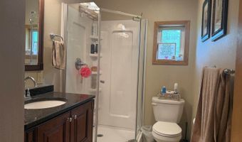 331 S 4th St, Akron, IA 51001