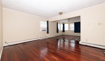 12 Jase Ct, Albany, NY 12208