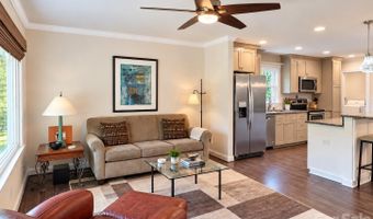 2720 Shamrock Dr, Charlotte, NC 28205