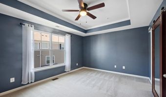 24682 CARIBOU Sq, Aldie, VA 20105