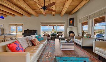 4 Fair Hope Dr, Abiquiu, NM 87510