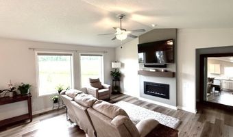 124 E Bridge Rd, Polk City, IA 50226