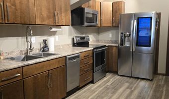 19417 S 5th Dr, Beatrice, NE 68310