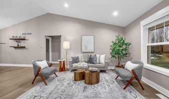 10886 Douglas Dr, Allendale, MI 49401
