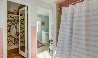 375 W Main St, Amsterdam, NY 12010
