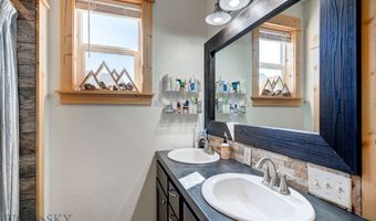 1543 Powers Blvd, Belgrade, MT 59714
