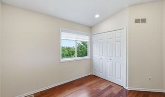 2243 Sun Valley Dr, Ann Arbor, MI 48108