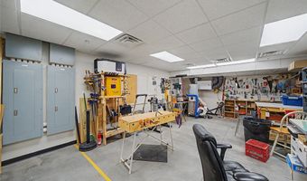 1427 34th Ave SW 213, Altoona, IA 50009