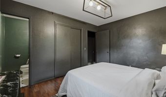825 SE H St, Bentonville, AR 72712