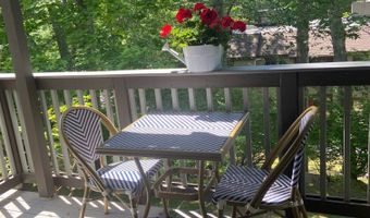 21 Harbour Vlg C, Branford, CT 06405