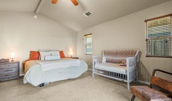 2606 Sapphire Ln, Anderson, CA 96007