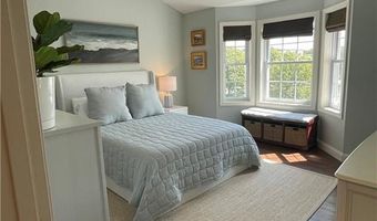 60 Saw Mill Dr 303, North Kingstown, RI 02852