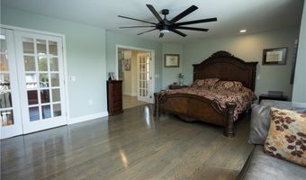 9 Katelan Ct, Cranston, RI 02921