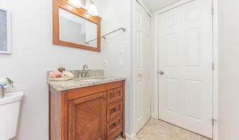 2728 Kimberley Rd, Ann Arbor, MI 48104