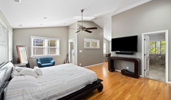 1604 N EDGEWOOD St, Arlington, VA 22201