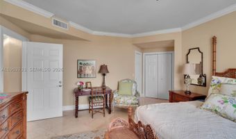 9751 E Bay Harbor Dr 6C, Bay Harbor Islands, FL 33154