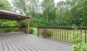 2 Country View Dr, Coventry, RI 02816
