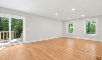 172 Pine Swamp Rd, Cumberland, RI 02864
