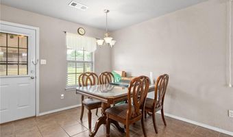 221 Regency Dr, Barling, AR 72923