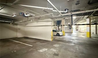1910 Ala Moana Blvd P-19, Honolulu, HI 96815