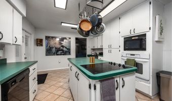 3670 NW 20TH Ave, Bell, FL 32619