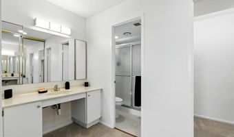 205 YOAKUM Pkwy 721, Alexandria, VA 22304