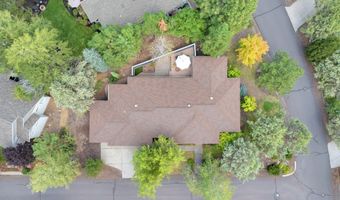 520 NW Divot Dr, Bend, OR 97703