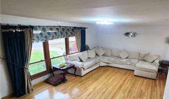 105 Barberry Ln, Amherst, NY 14221