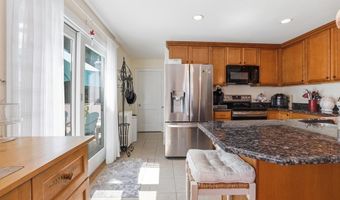 44 Desmarais St, Cumberland, RI 02864
